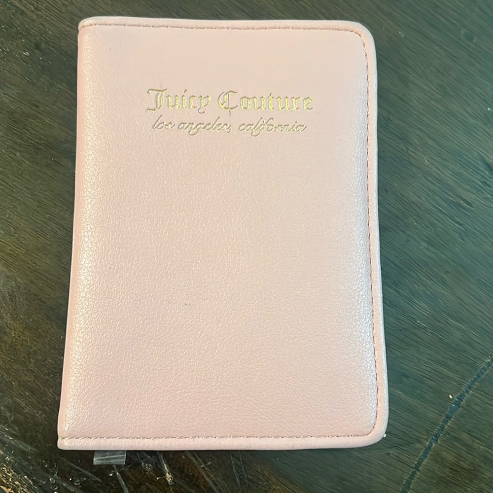 Juicy Couture passport cover